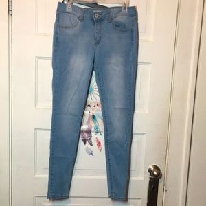 So low rise ultimate jegging light blue